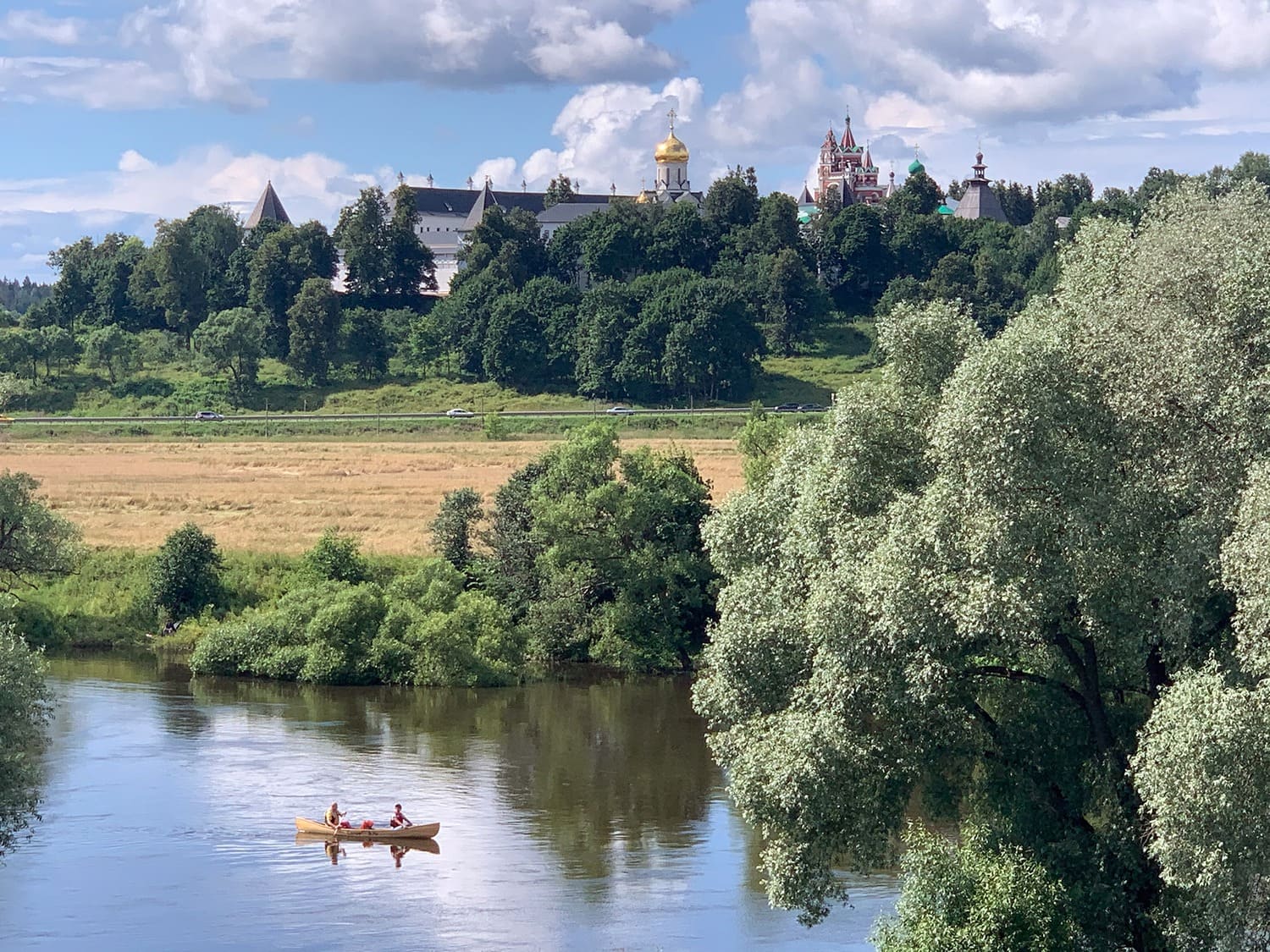 https://zvenigorodskiy.broni.travel/pub/Sites/img/s22/1668.jpg